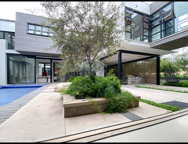 5 BEDROOM HOUSE FOR SALE IN STEYN CITY